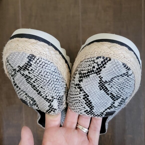 NEW Timberland Slip On Flats Womens 8 Closed Toe Espadrille Casual Comfort - Picture 5 of 9